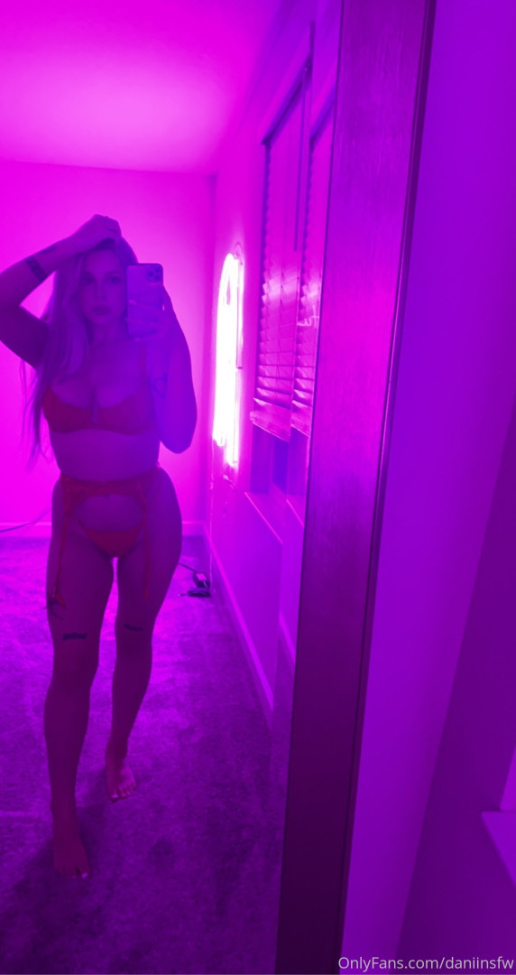 Photo by daniinsfw published on May 28,2023 11:27:34 - BestThots