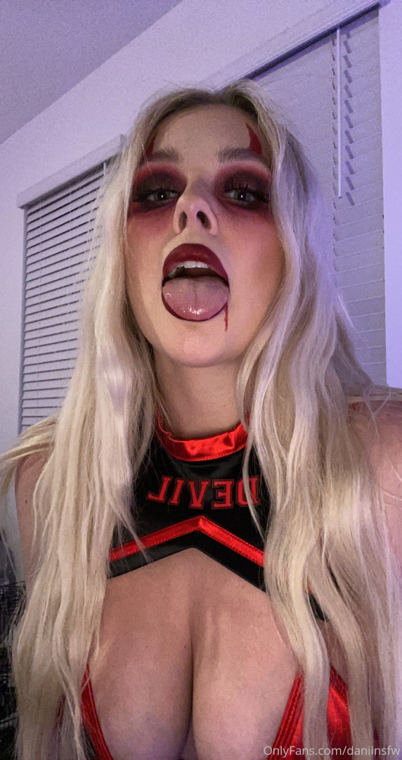 Photo by daniinsfw published on May 28,2023 11:27:55 - BestThots