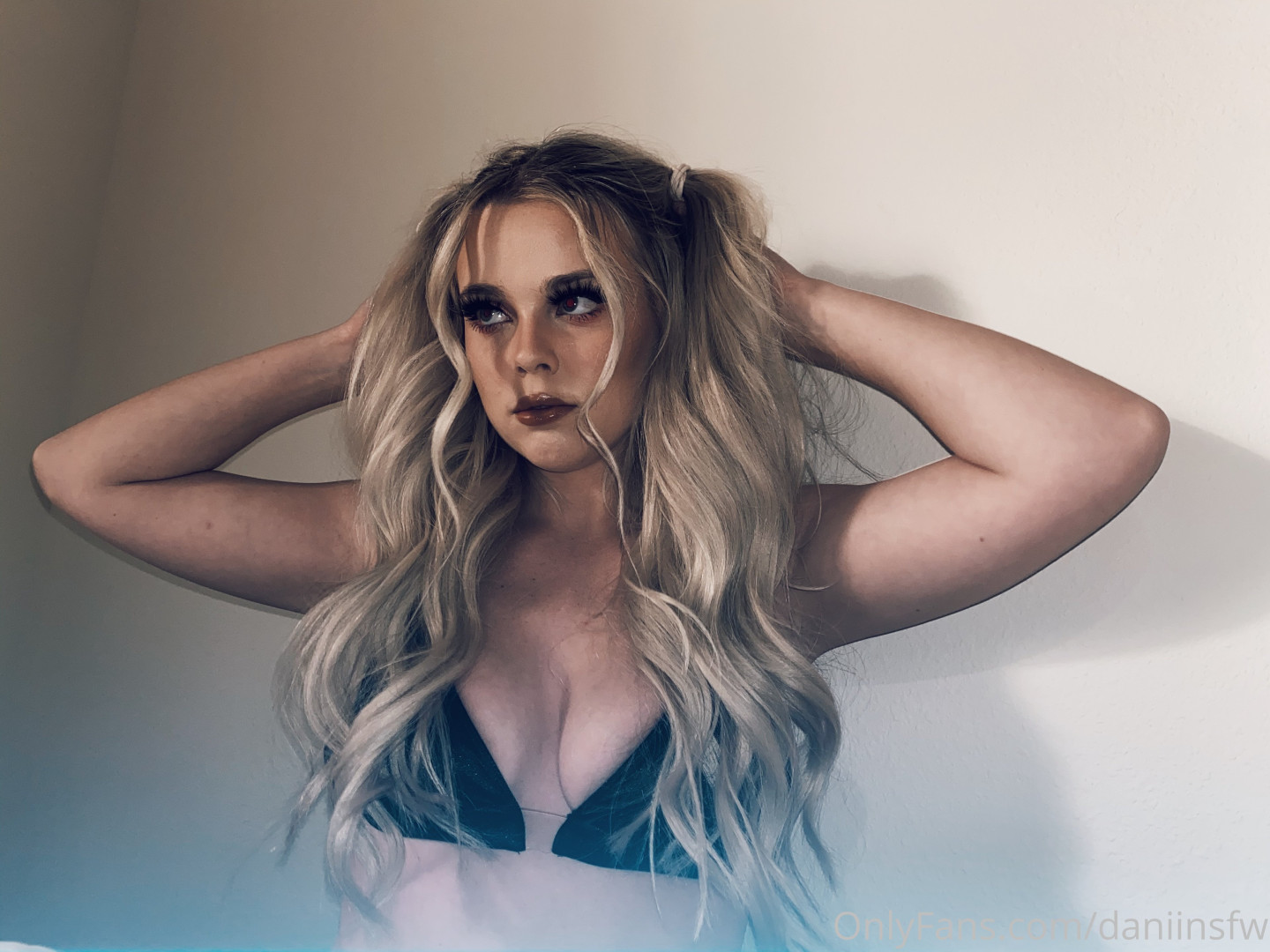 Photo by daniinsfw published on May 28,2023 11:28:44 - BestThots