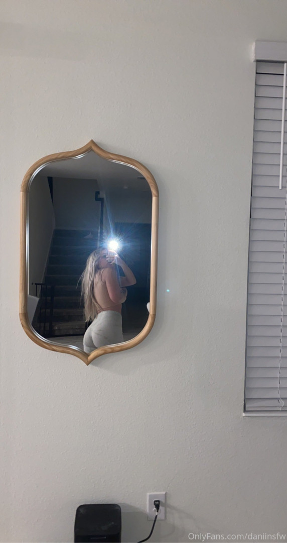 Photo by daniinsfw published on May 28,2023 11:30:45 - BestThots