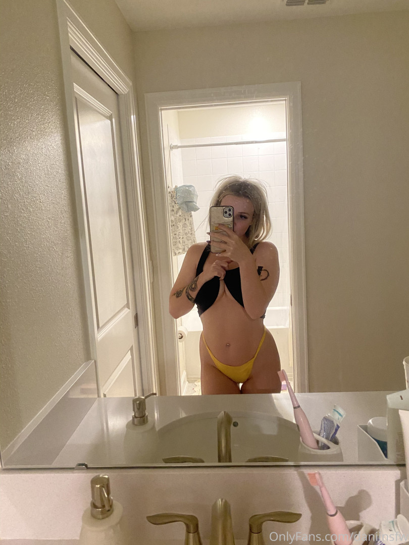 Photo by daniinsfw published on May 28,2023 11:31:26 - BestThots