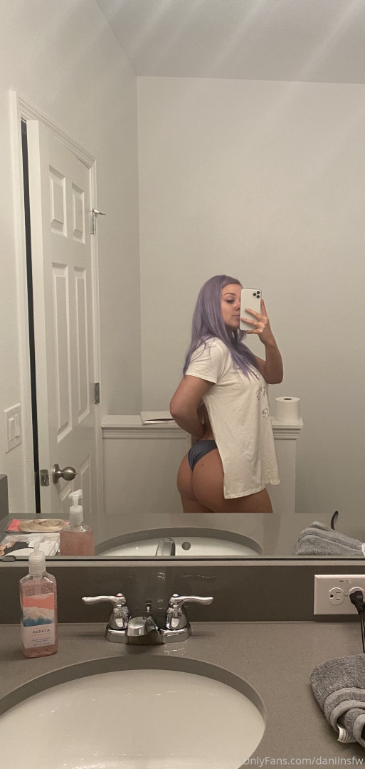 Photo by daniinsfw published on May 28,2023 11:32:10 - BestThots