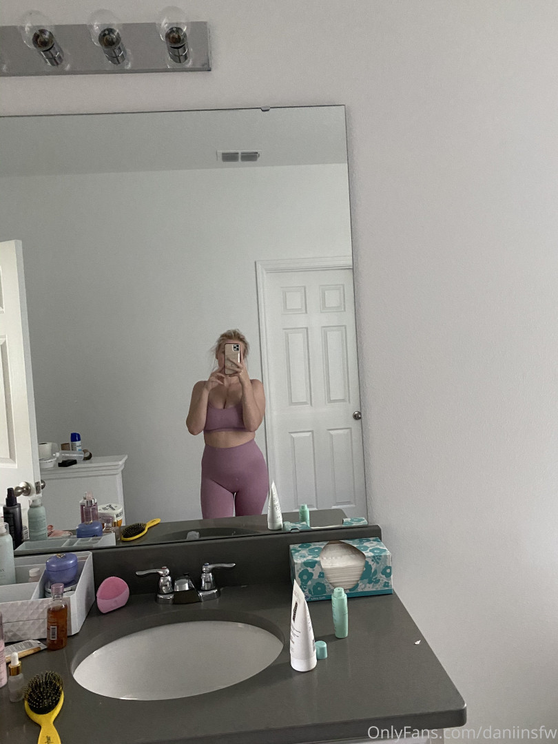 Photo by daniinsfw published on May 28,2023 11:32:21 - BestThots