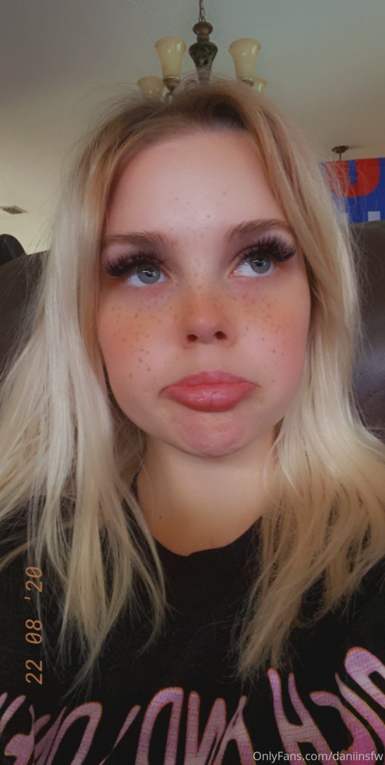 Photo by daniinsfw published on May 28,2023 11:32:48 - BestThots