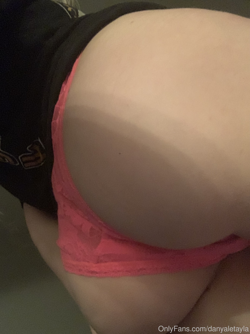 Photo by daniinsfw published on May 28,2023 11:33:00 - BestThots