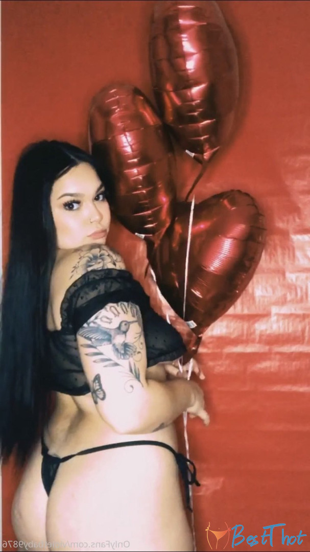 Photo by violetbaby9876 published on December 16,2024 19:07:47 - BestThots