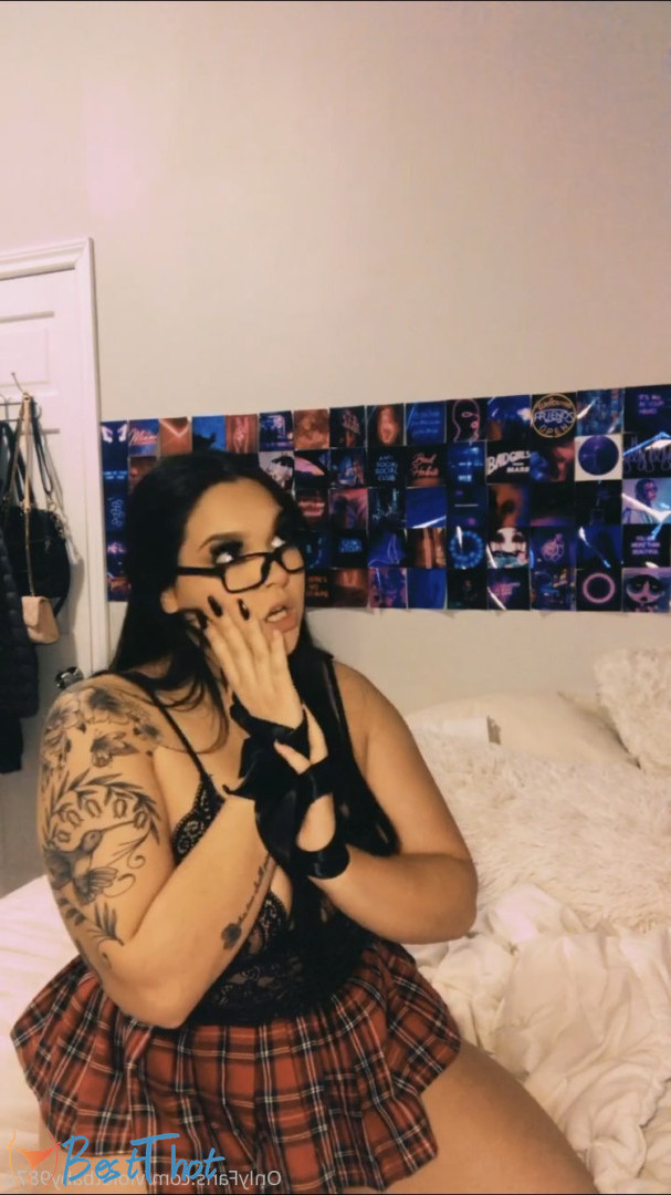 Photo by violetbaby9876 published on December 16,2024 20:04:58 - BestThots