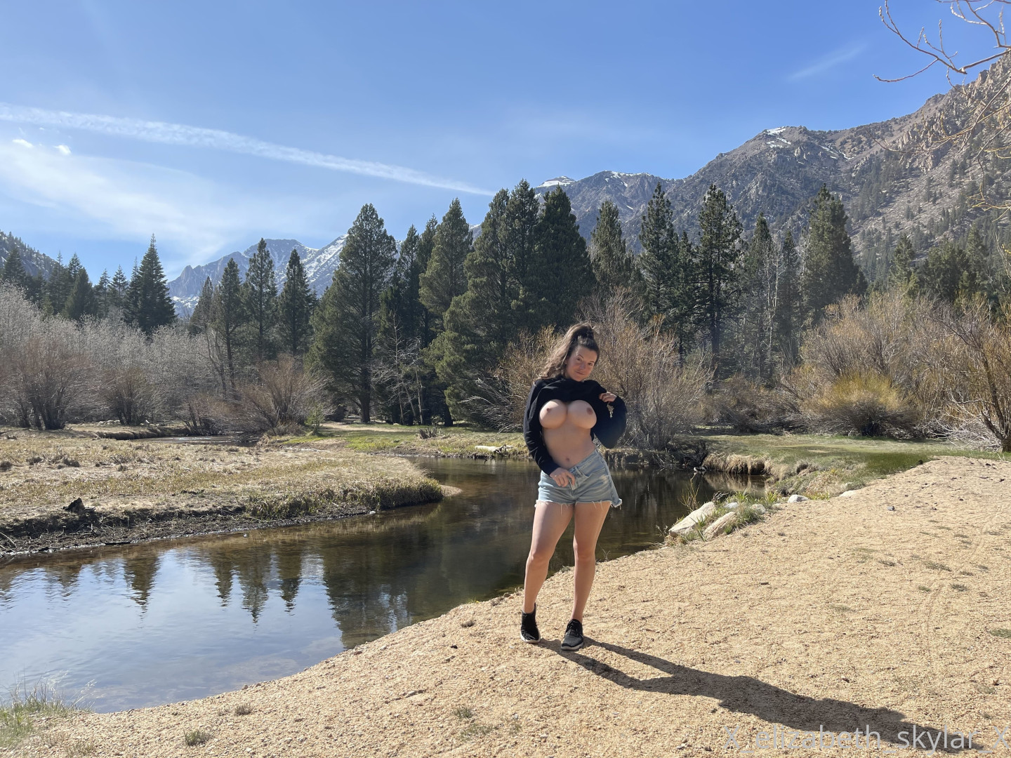 Photo by xelizabethskylarx published on May 16,2023 13:16:29 - BestThots