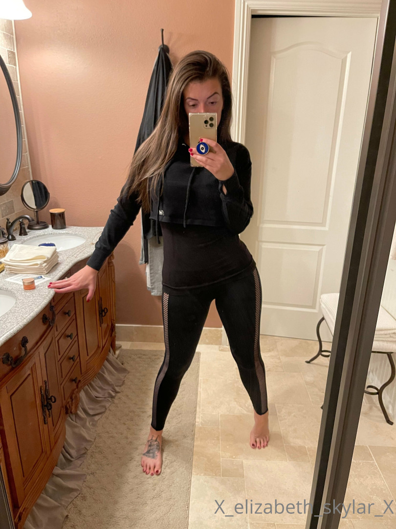 Photo by xelizabethskylarx published on May 16,2023 13:16:53 - BestThots