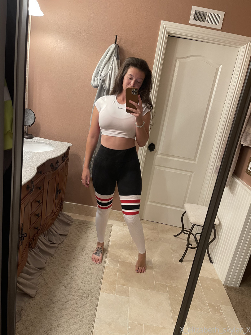 Photo by xelizabethskylarx published on May 16,2023 13:17:17 - BestThots