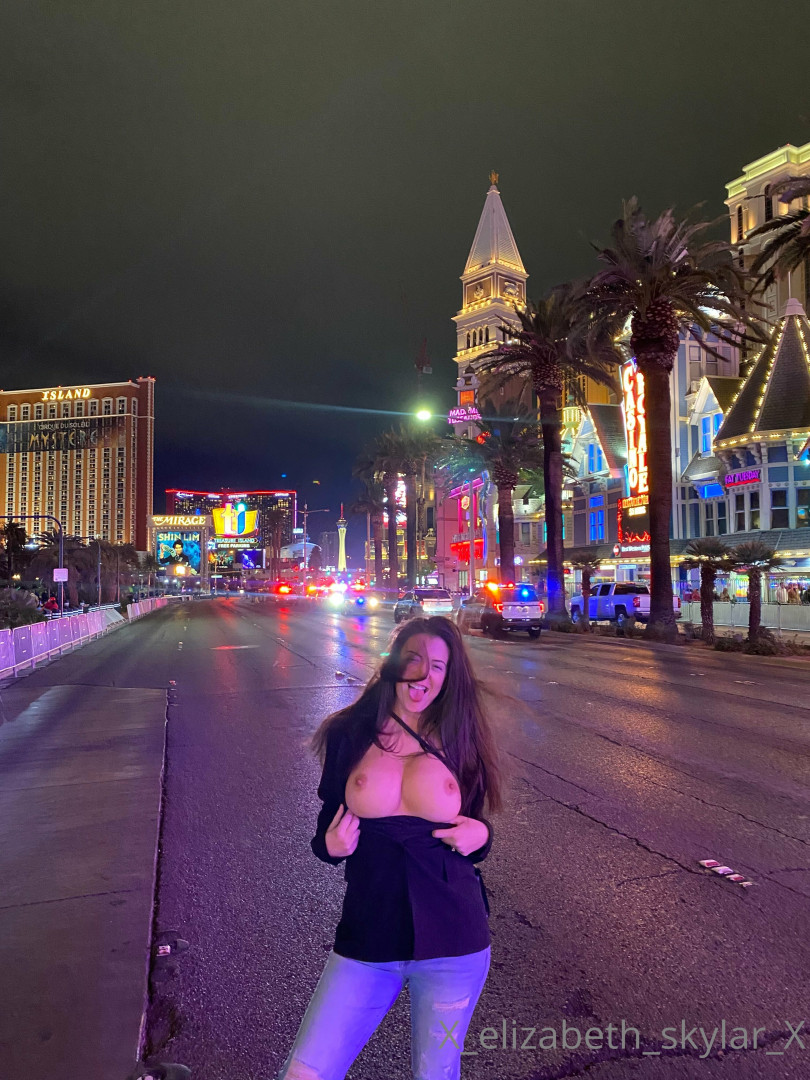 Photo by xelizabethskylarx published on May 16,2023 13:17:24 - BestThots