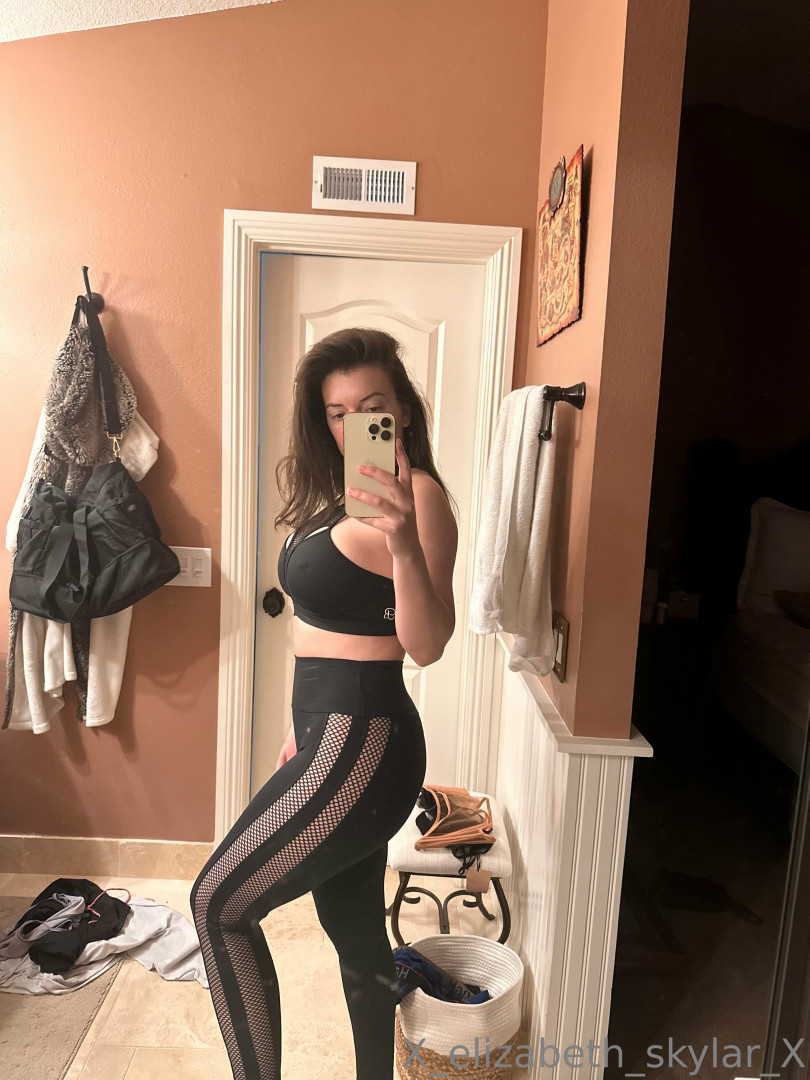 Photo by xelizabethskylarx published on May 16,2023 13:19:35 - BestThots