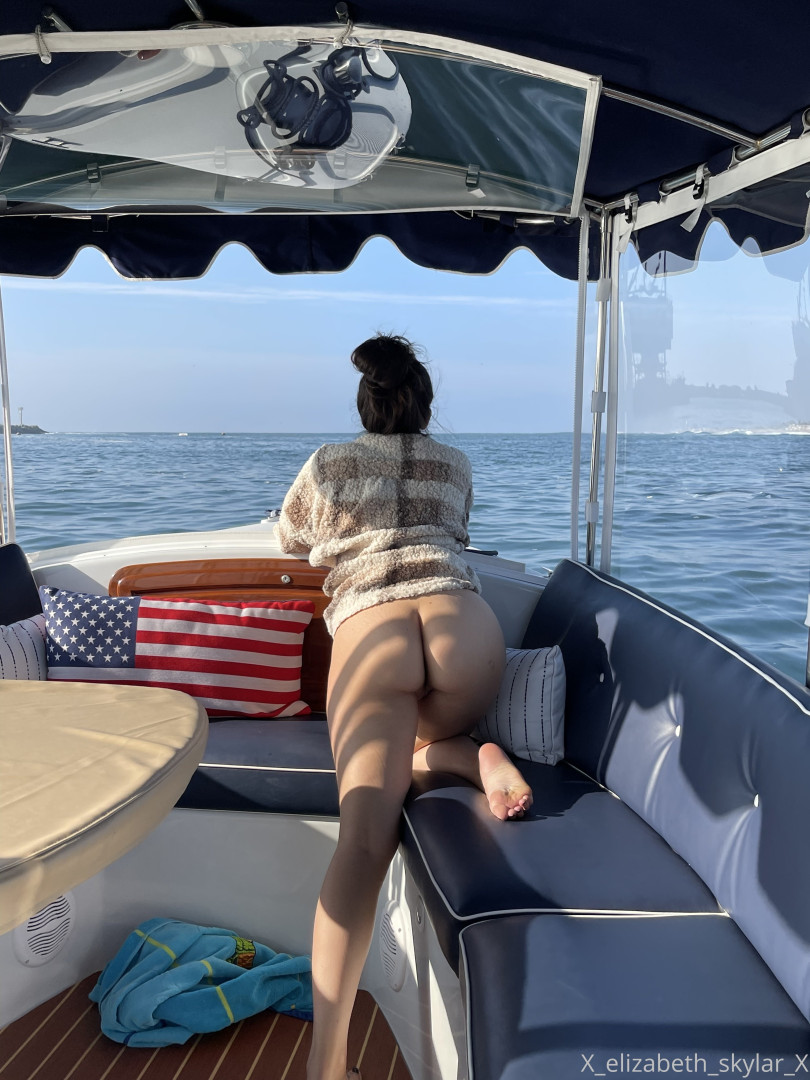 Photo by xelizabethskylarx published on May 16,2023 13:23:05 - BestThots