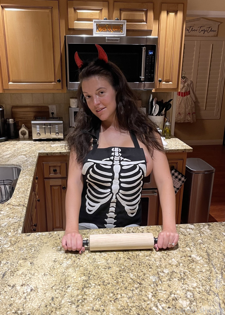 Photo by xelizabethskylarx published on May 16,2023 13:24:34 - BestThots