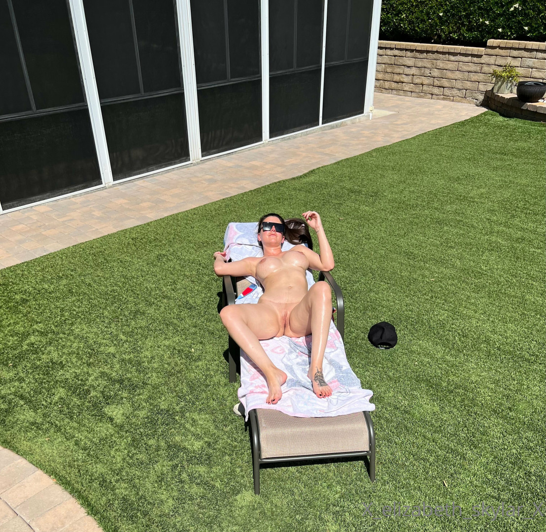 Photo by xelizabethskylarx published on May 16,2023 13:24:54 - BestThots