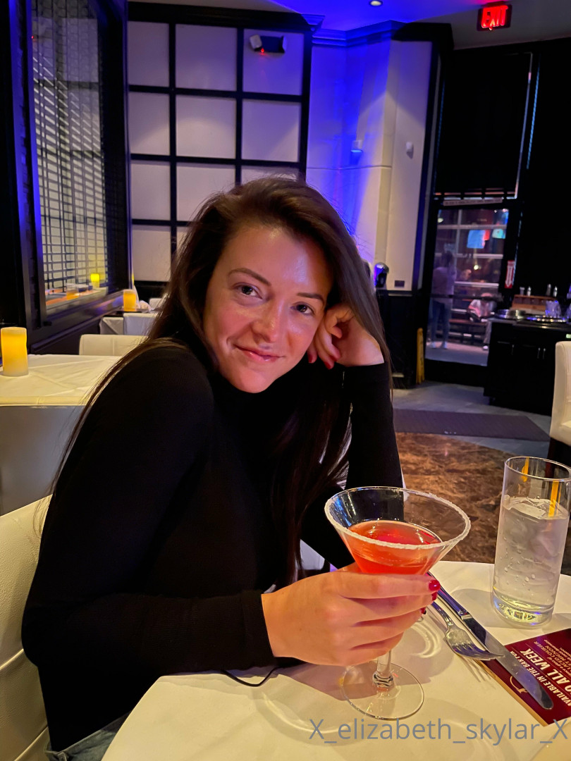 Photo by xelizabethskylarx published on May 16,2023 13:25:04 - BestThots