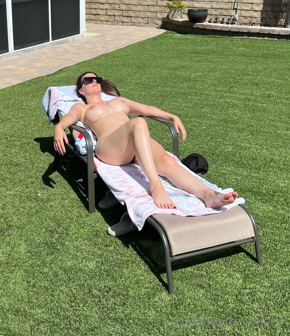 Photo by xelizabethskylarx published on May 16,2023 13:27:16 - BestThots