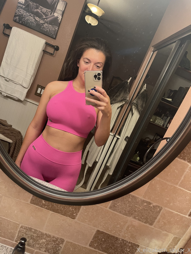 Photo by xelizabethskylarx published on May 16,2023 13:28:24 - BestThots