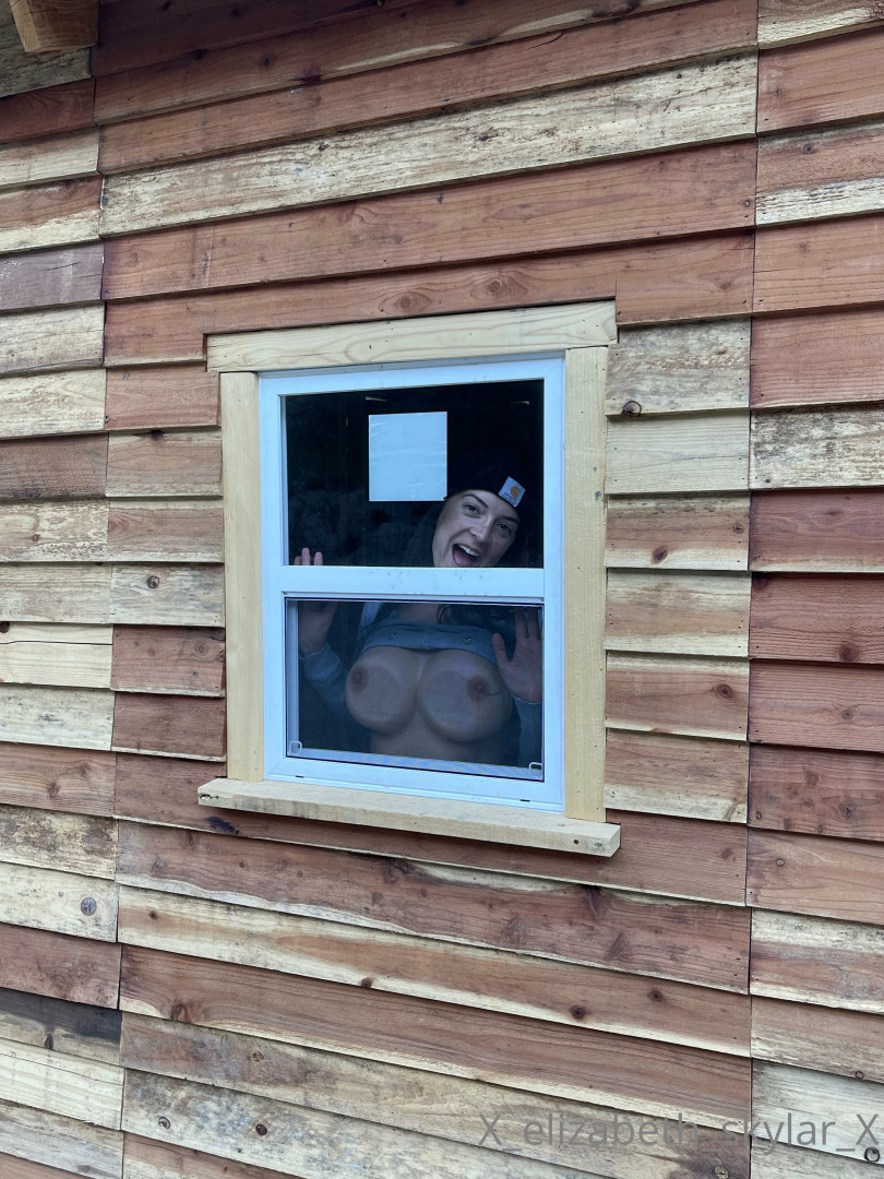 Photo by xelizabethskylarx published on May 16,2023 13:28:42 - BestThots