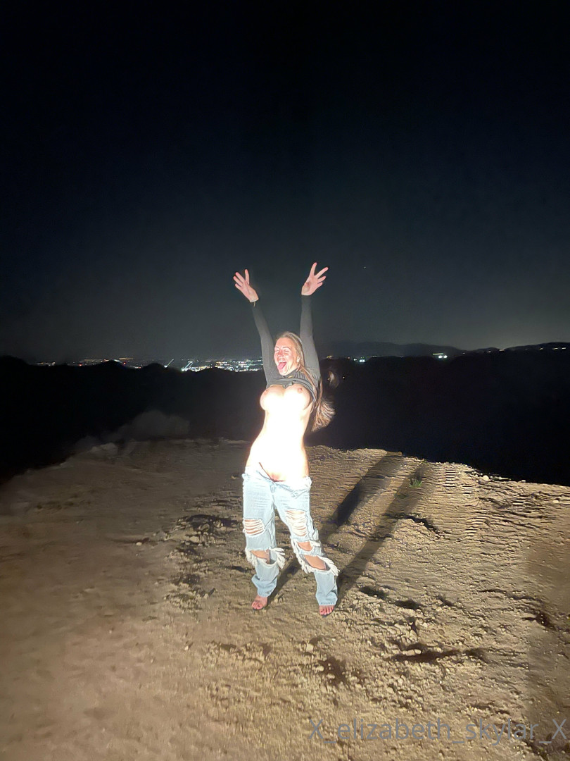 Photo by xelizabethskylarx published on May 16,2023 13:28:45 - BestThots