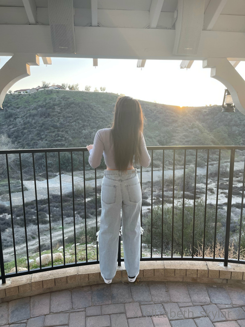 Photo by xelizabethskylarx published on May 16,2023 13:28:47 - BestThots