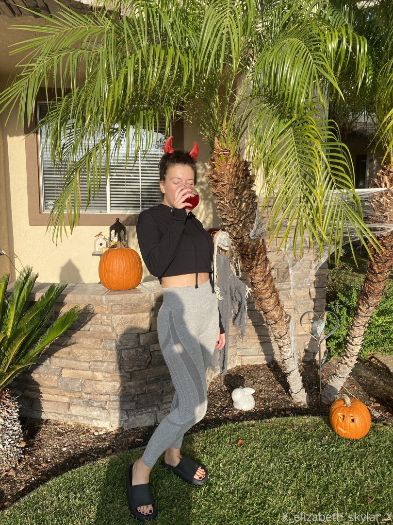 Photo by xelizabethskylarx published on May 16,2023 13:29:39 - BestThots