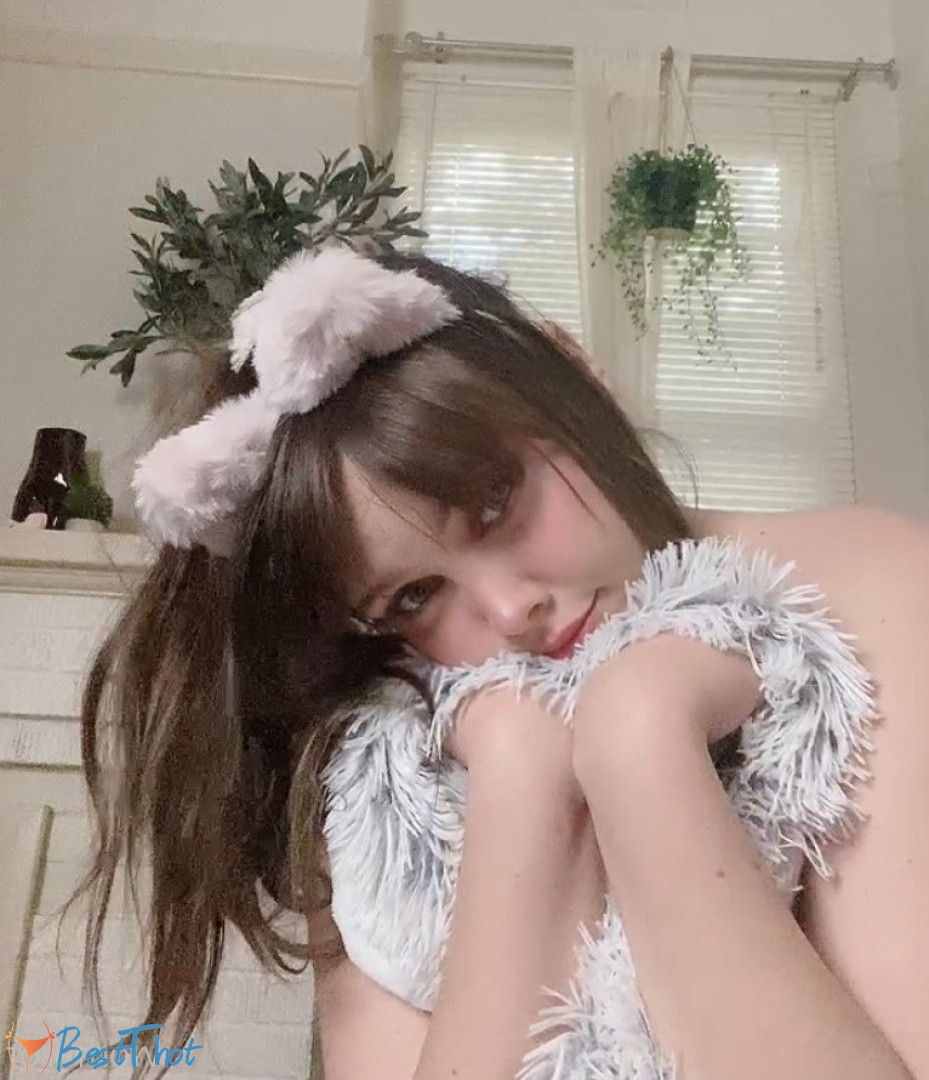 ivyontheqt #9485887