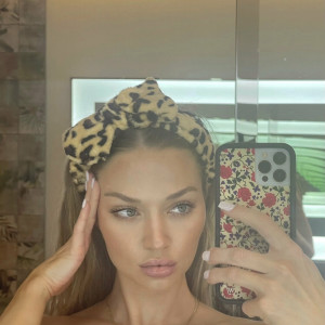 erikacostell #2496356