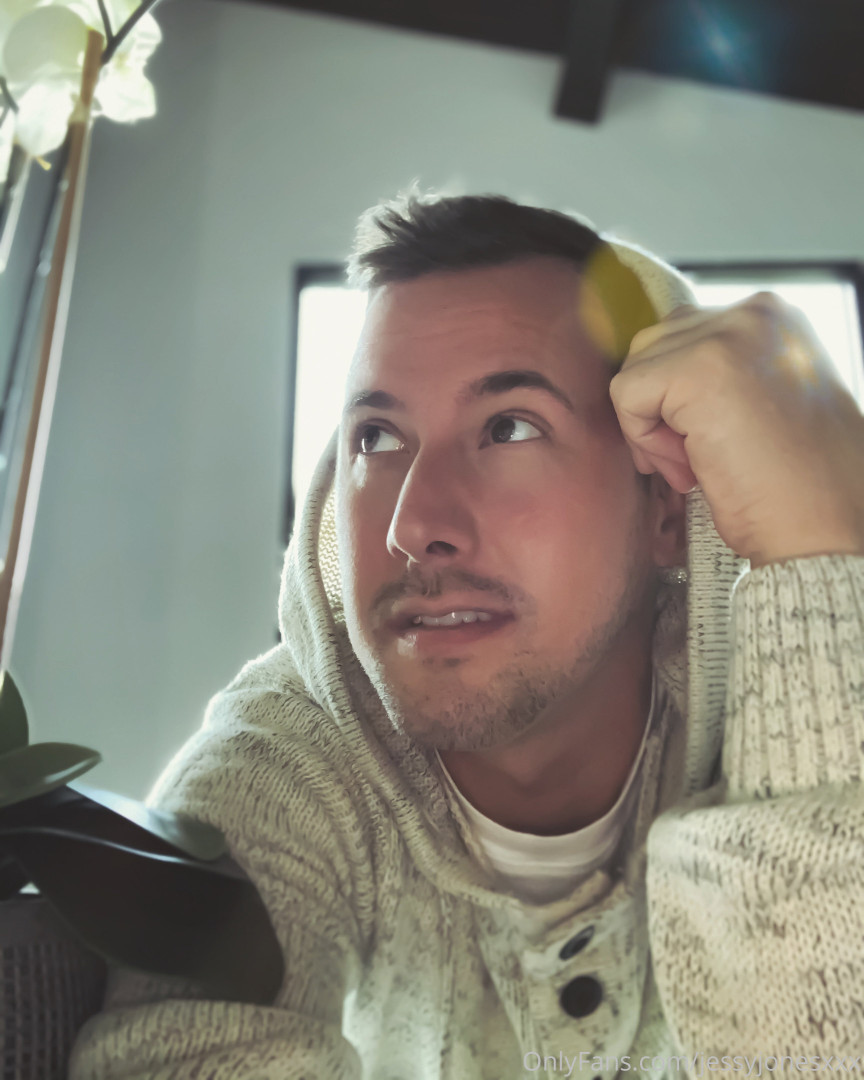 Photo by jessyjonesxxx published on October 14,2023 06:19:52 - BestThots