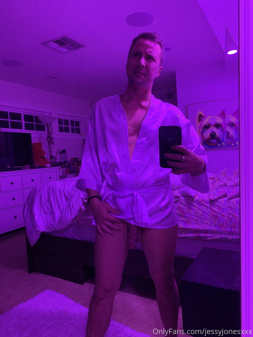 Photo by jessyjonesxxx published on October 14,2023 11:48:17 - BestThots