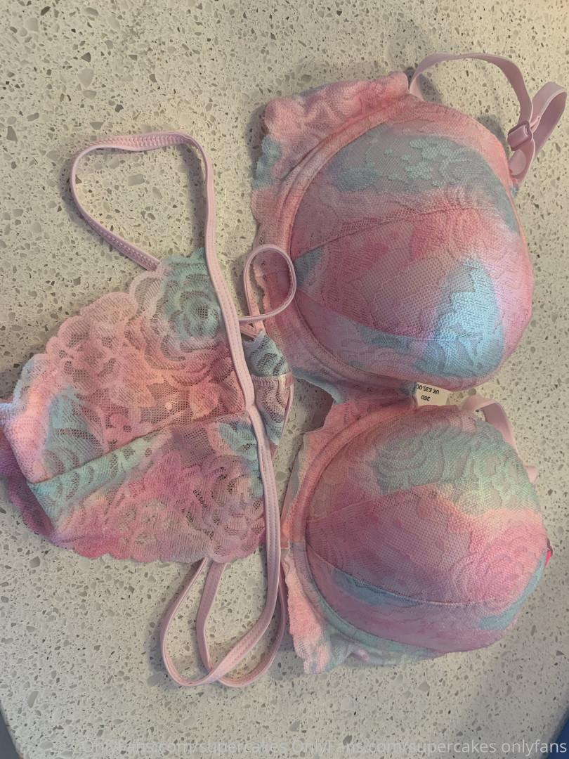 Photo by supercakes published on October 16,2023 11:47:50 - BestThots