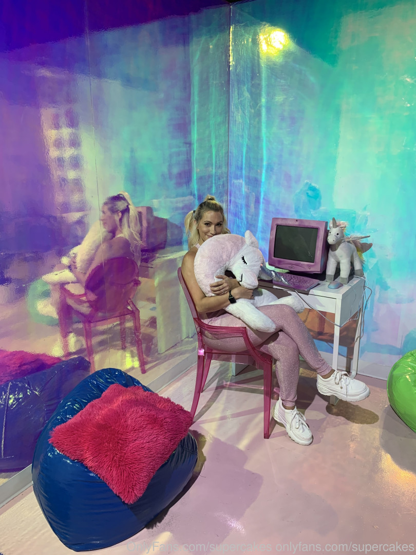 Photo by supercakes published on October 16,2023 13:16:05 - BestThots