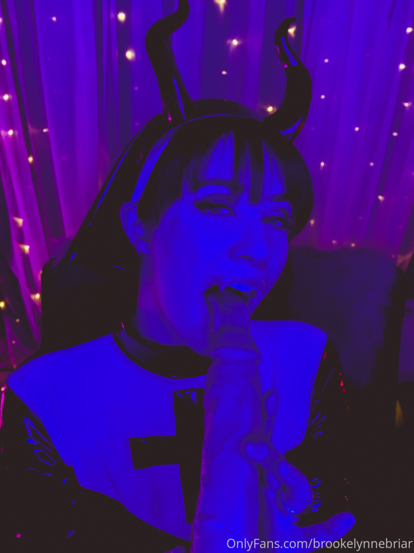 Photo by brookelynnebriar published on January 4,2024 00:11:51 - BestThots