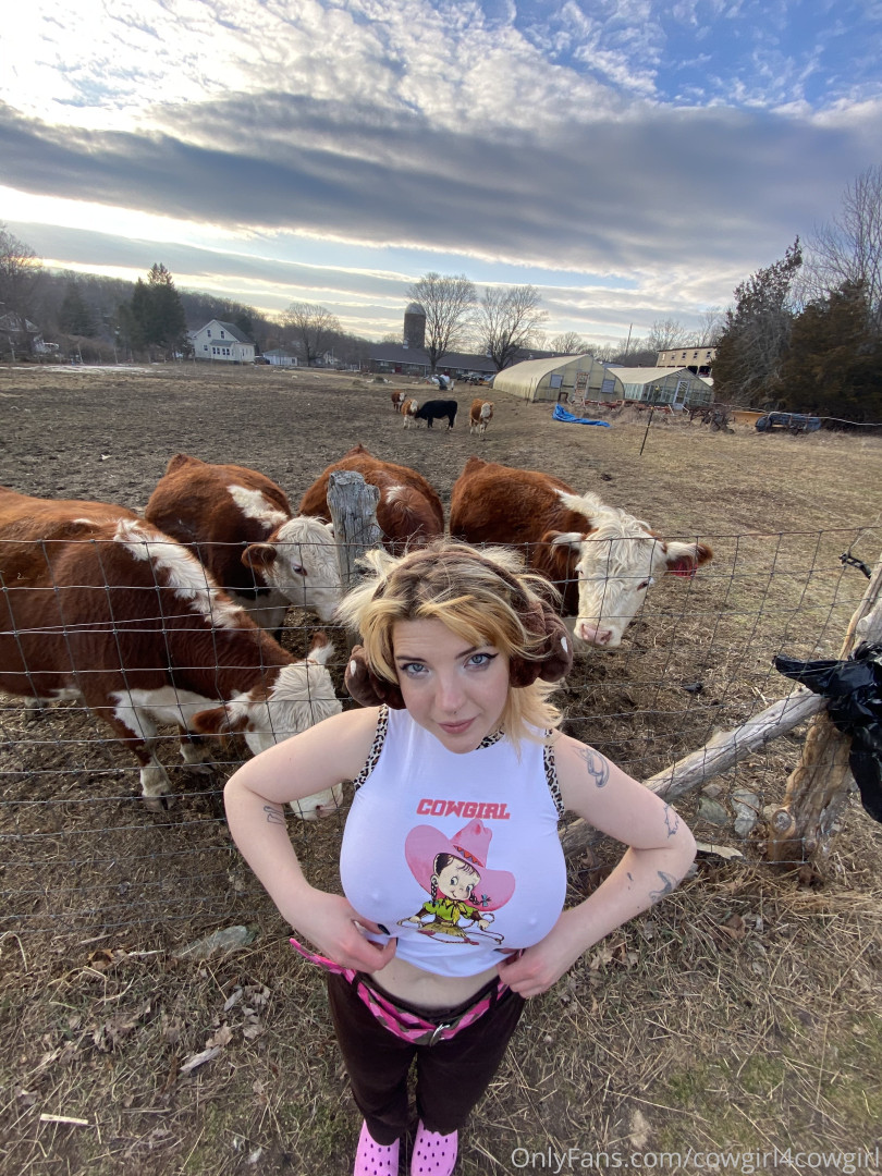 Photo by cowgirl4cowgirl published on June 28,2023 13:48:17 - BestThots