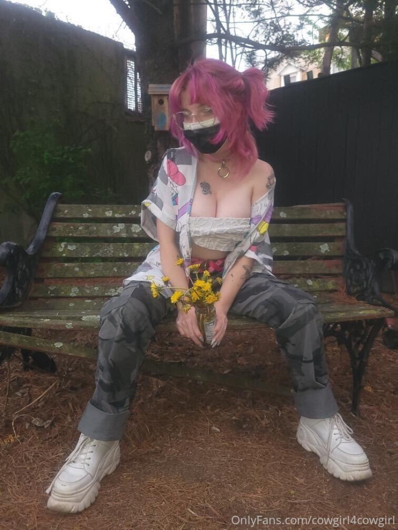 Photo by cowgirl4cowgirl published on June 28,2023 13:54:36 - BestThots