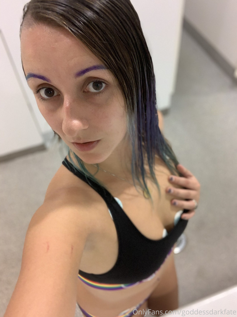 Photo by goddessdarkfate published on October 13,2023 12:49:54 - BestThots