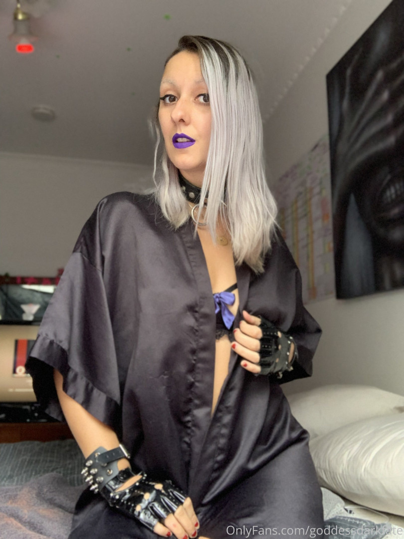 Photo by goddessdarkfate published on October 14,2023 15:48:48 - BestThots