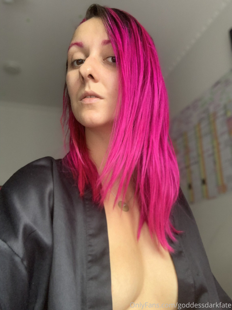 Photo by goddessdarkfate published on October 14,2023 17:55:20 - BestThots
