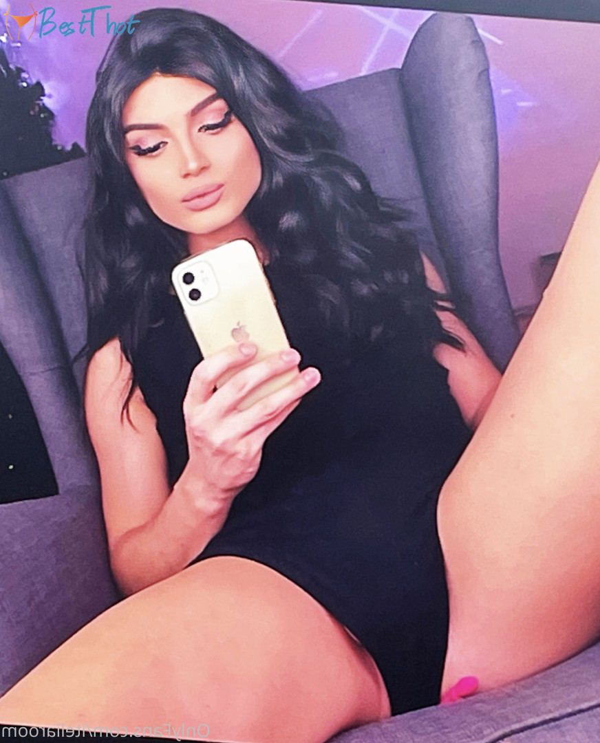 Photo by iteliaroom published on December 18,2024 04:06:25 - BestThots