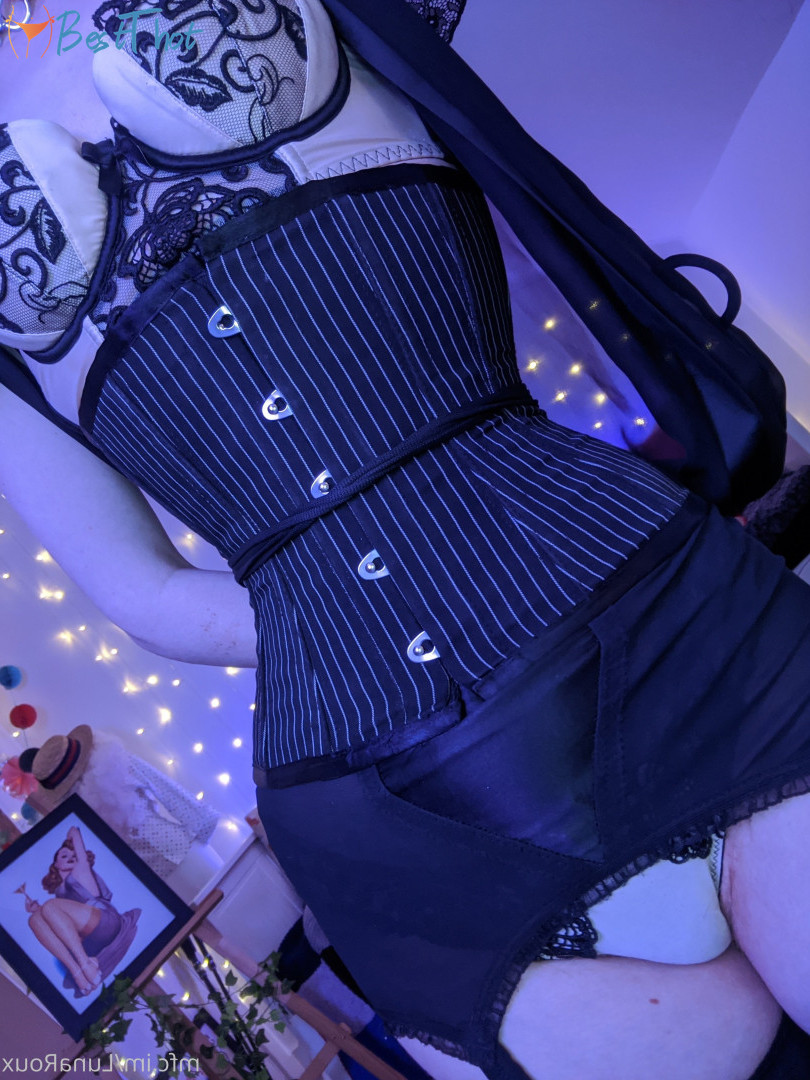 Photo by lunaroux published on December 15,2024 02:09:20 - BestThots