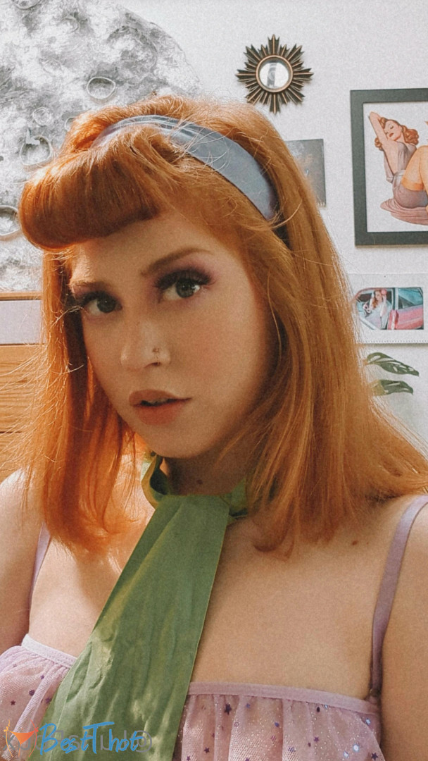 Photo by lunaroux published on December 15,2024 05:05:49 - BestThots