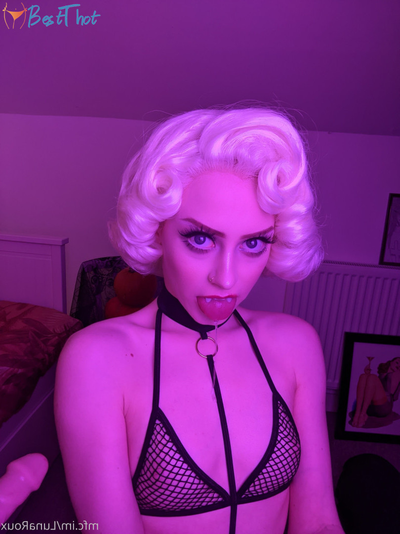 Photo by lunaroux published on December 15,2024 05:05:50 - BestThots