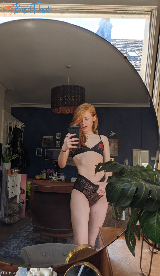 Photo by lunaroux published on December 15,2024 12:05:55 - BestThots