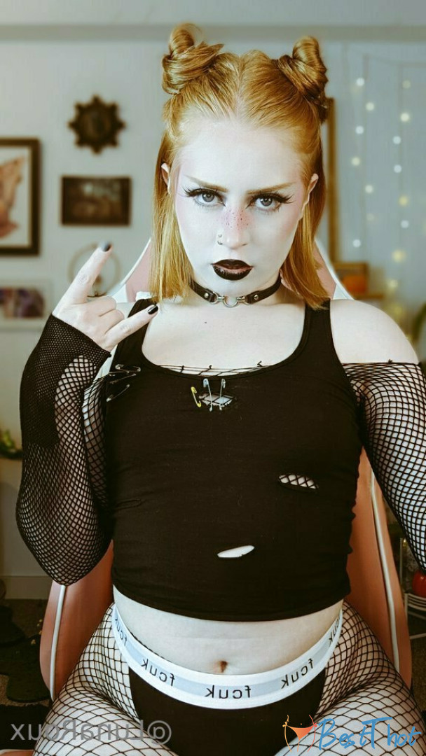 Photo by lunaroux published on December 15,2024 16:05:59 - BestThots