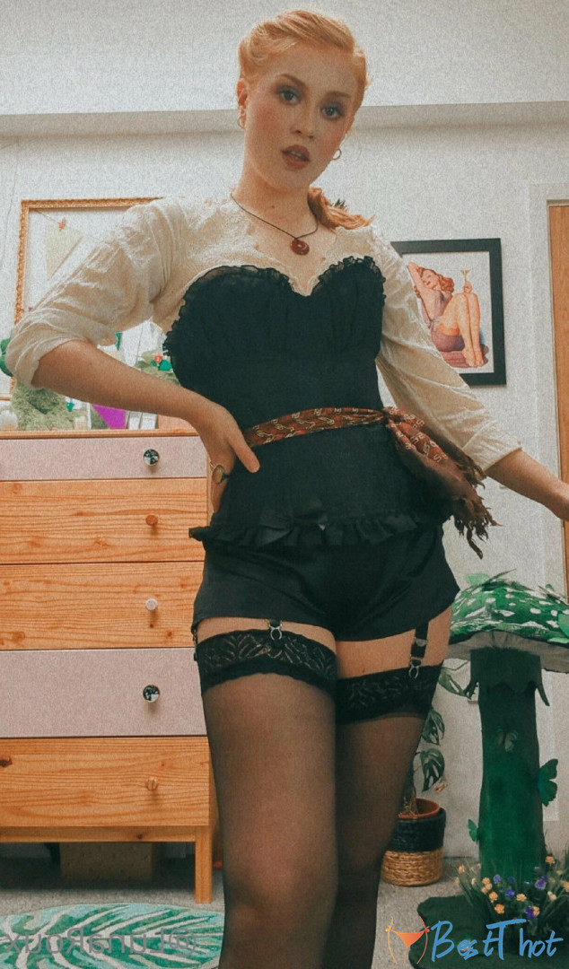 Photo by lunaroux published on December 15,2024 18:08:06 - BestThots