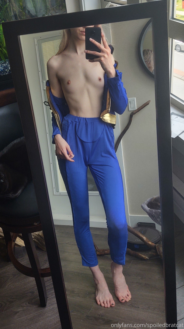 Photo by spoiledbratcat published on October 17,2023 08:09:16 - BestThots