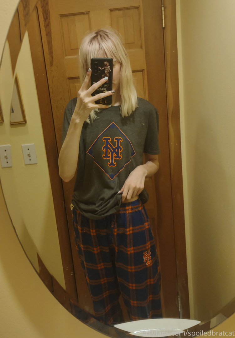 Photo by spoiledbratcat published on October 17,2023 08:27:17 - BestThots