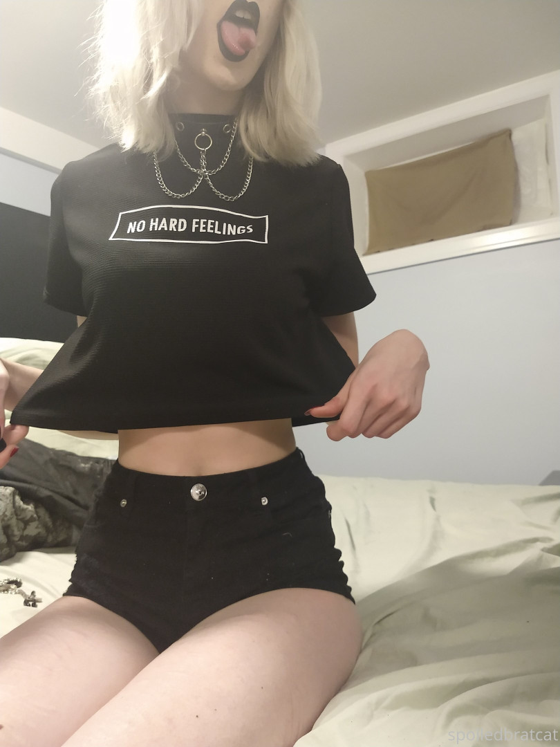 Photo by spoiledbratcat published on October 17,2023 08:28:18 - BestThots