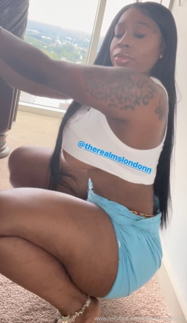 Photo by therealmslondon published on August 11,2023 08:06:38 - BestThots