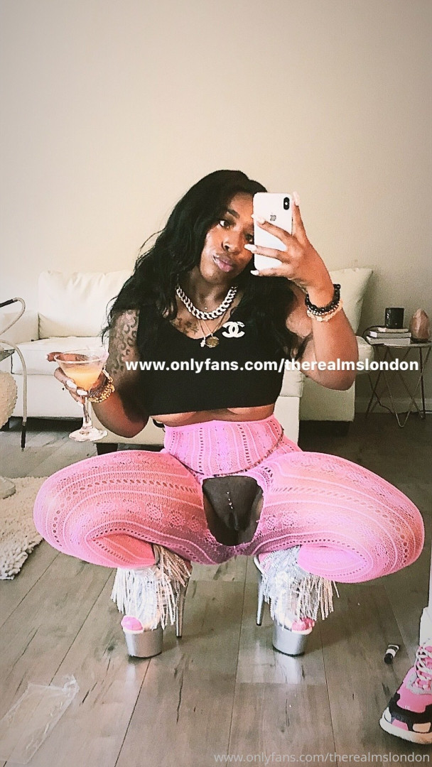 Photo by therealmslondon published on August 11,2023 08:11:34 - BestThots
